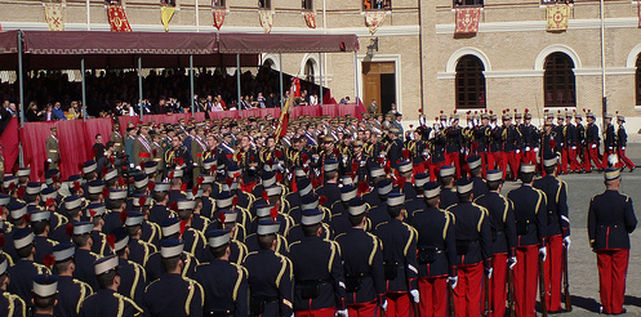 Los oficiales del Ejército formados con el Plan Bolonia “carecen de disciplina”